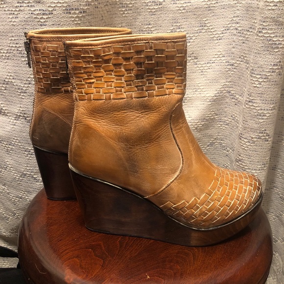 BedStu Cobbler Series Leather Booties - Picture 2 of 11